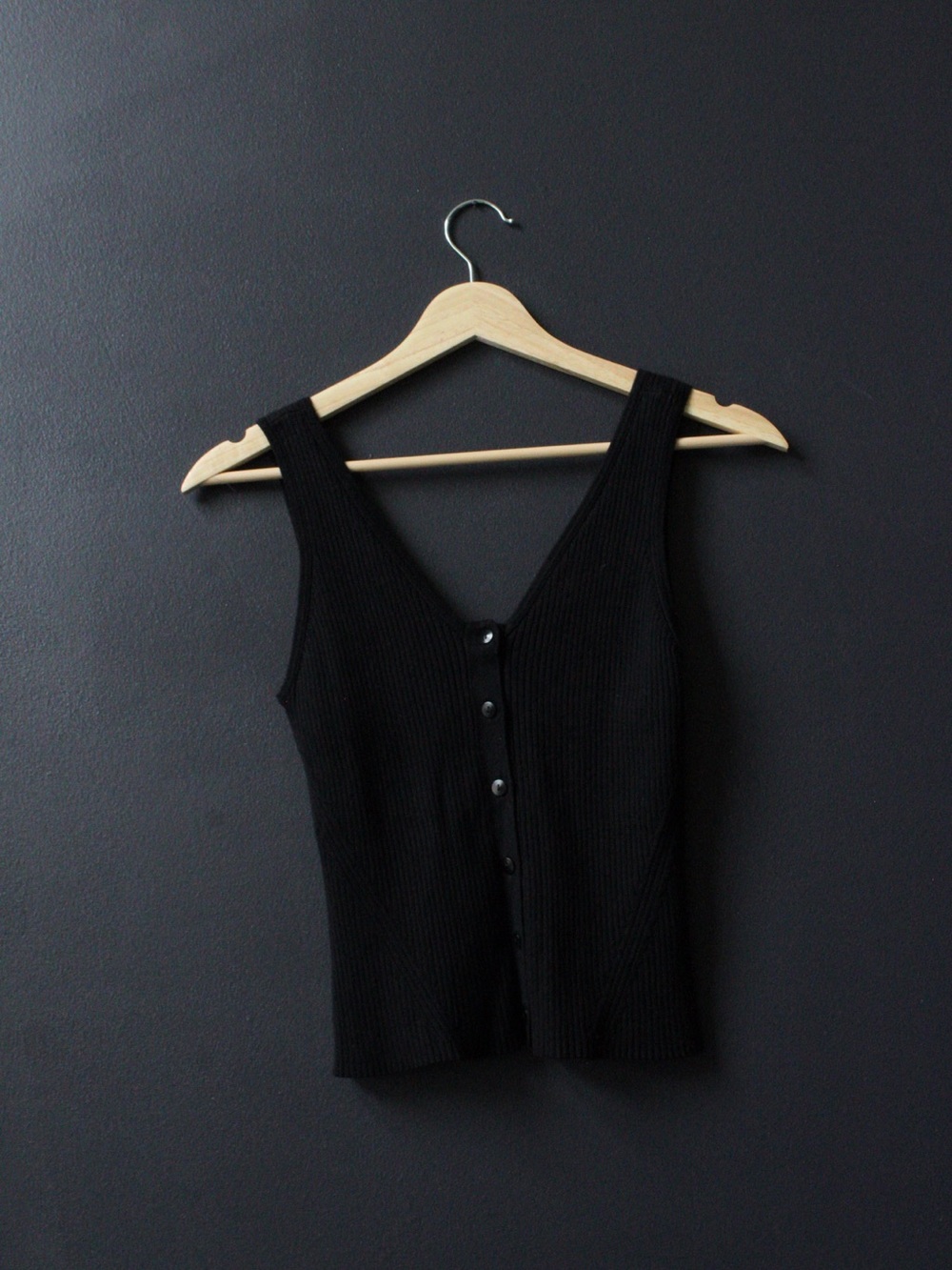 Black Ribbed Button-Front Tank Top - Picture 2 of 9